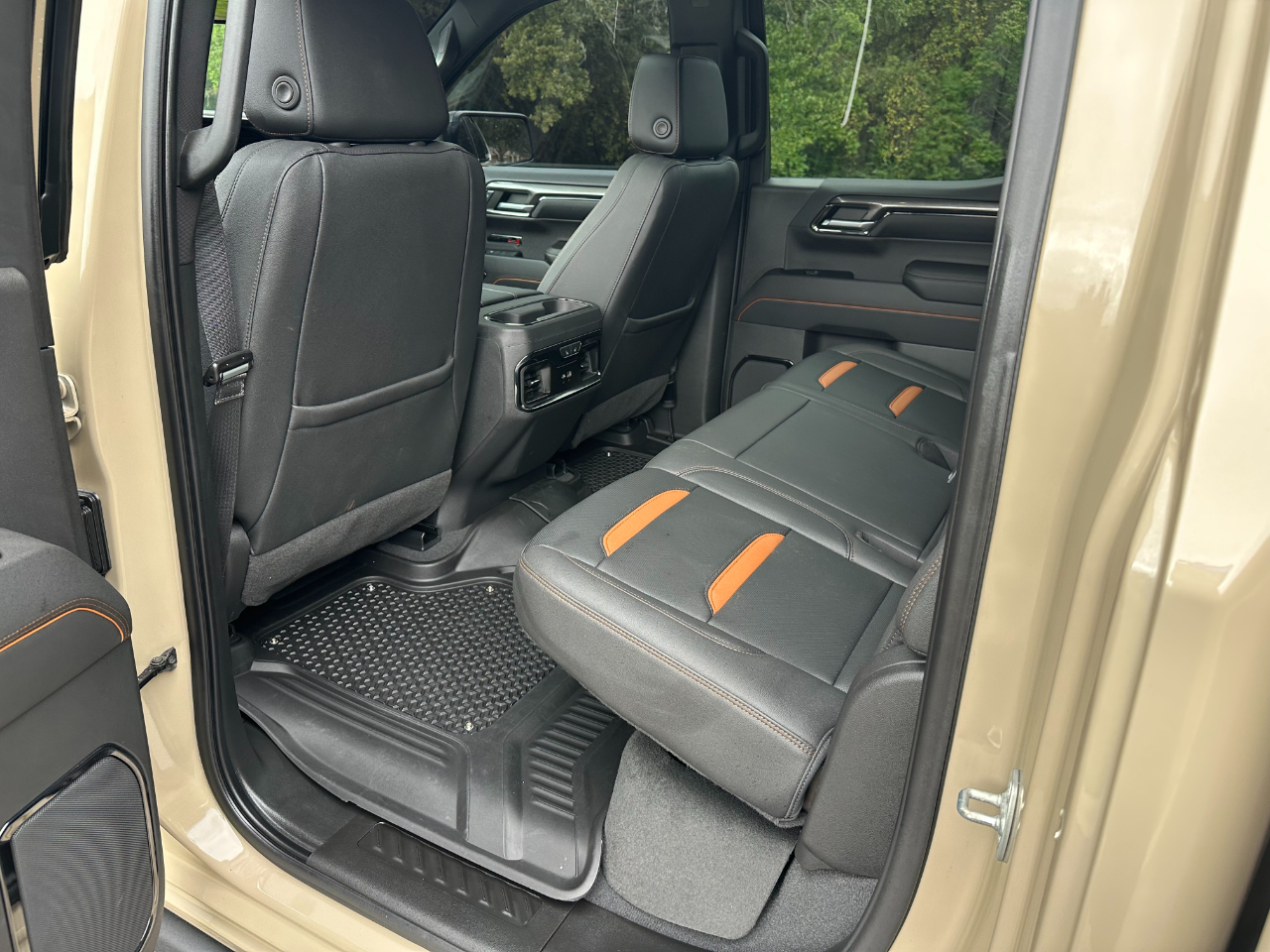 GMC Sierra 1500 4WD Crew Cab 147" AT4 2023 GMC Sierra 1500 4WD Crew Cab 147" AT4 2023