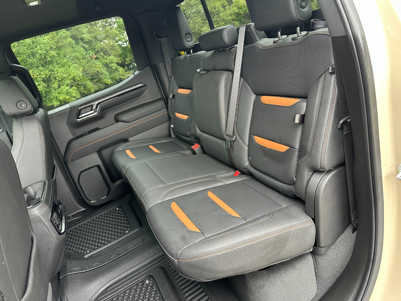 GMC Sierra 1500 4WD Crew Cab 147" AT4 2023 GMC Sierra 1500 4WD Crew Cab 147" AT4 2023