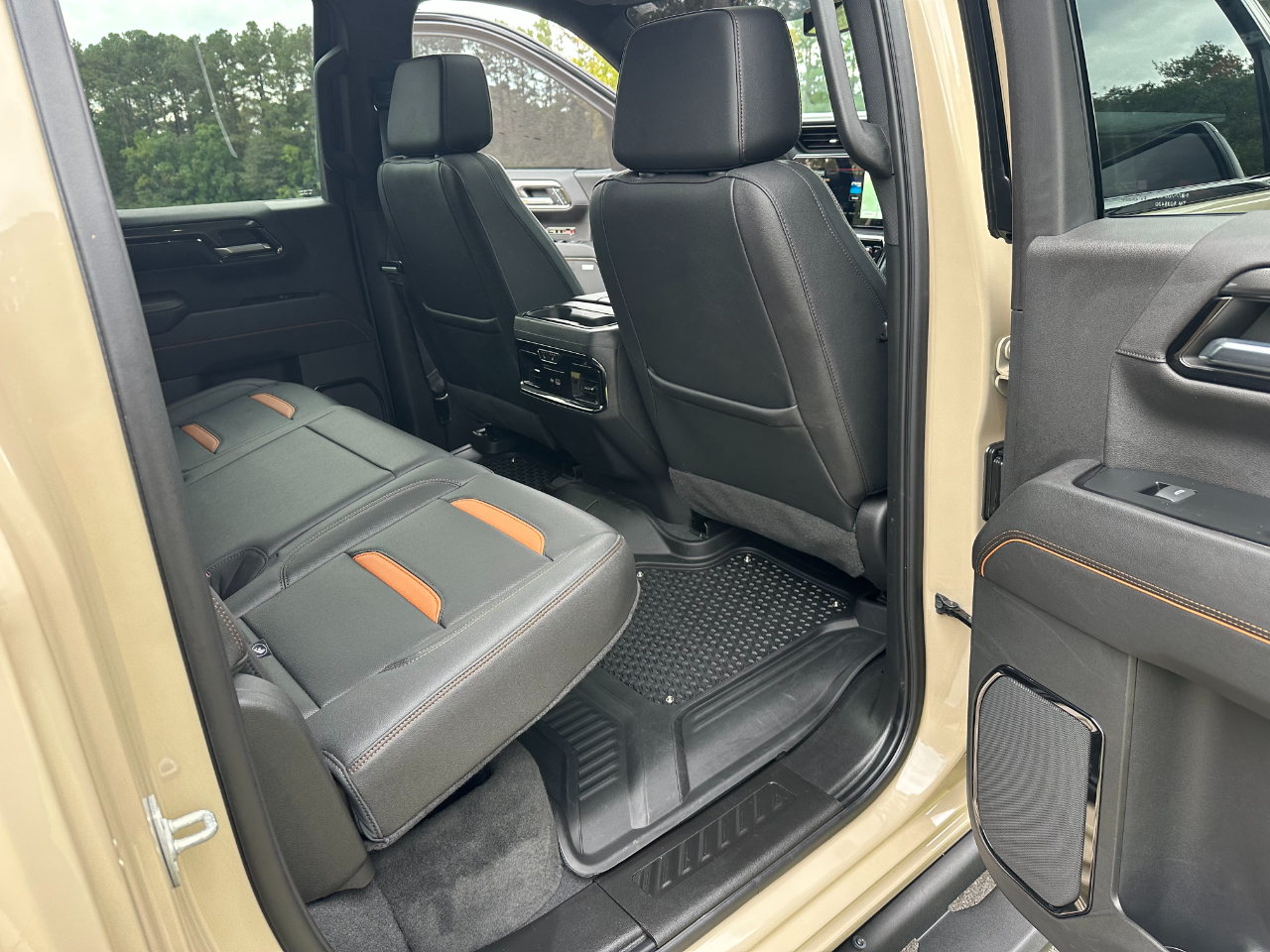 GMC Sierra 1500 4WD Crew Cab 147" AT4 2023 GMC Sierra 1500 4WD Crew Cab 147" AT4 2023