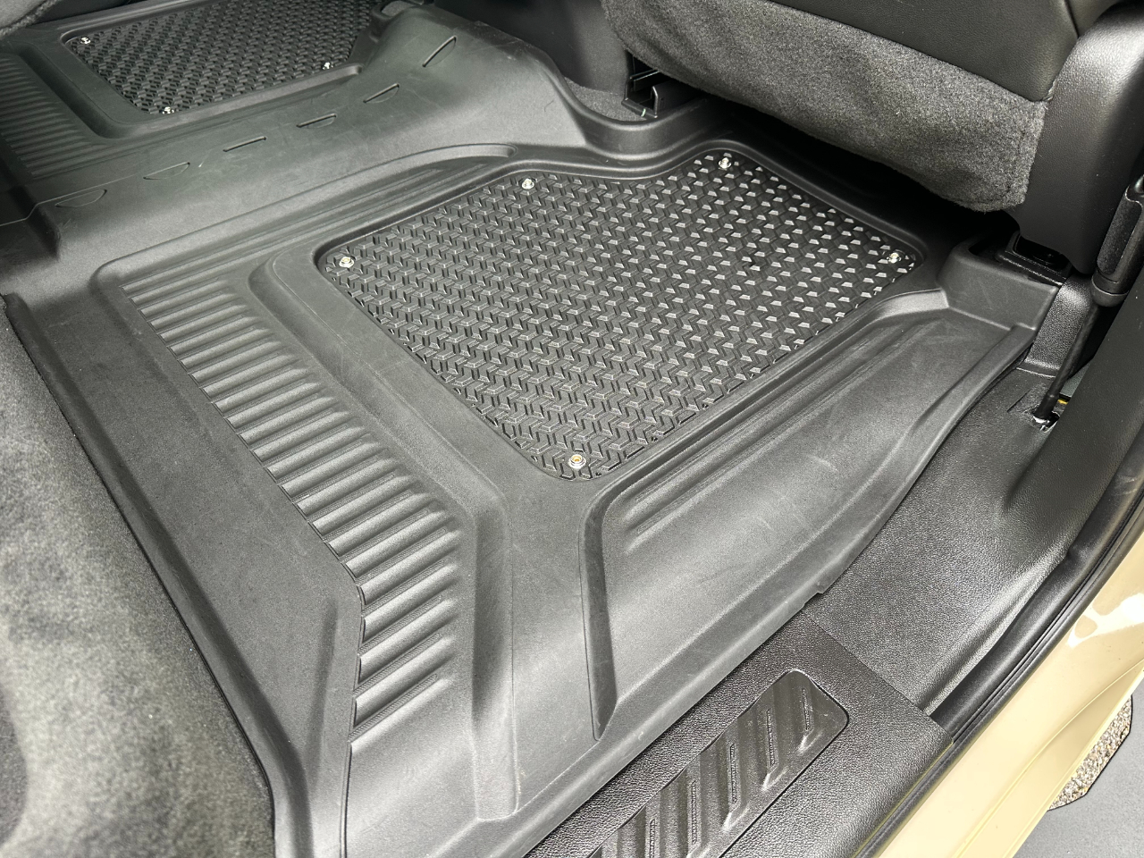 GMC Sierra 1500 4WD Crew Cab 147" AT4 2023 GMC Sierra 1500 4WD Crew Cab 147" AT4 2023