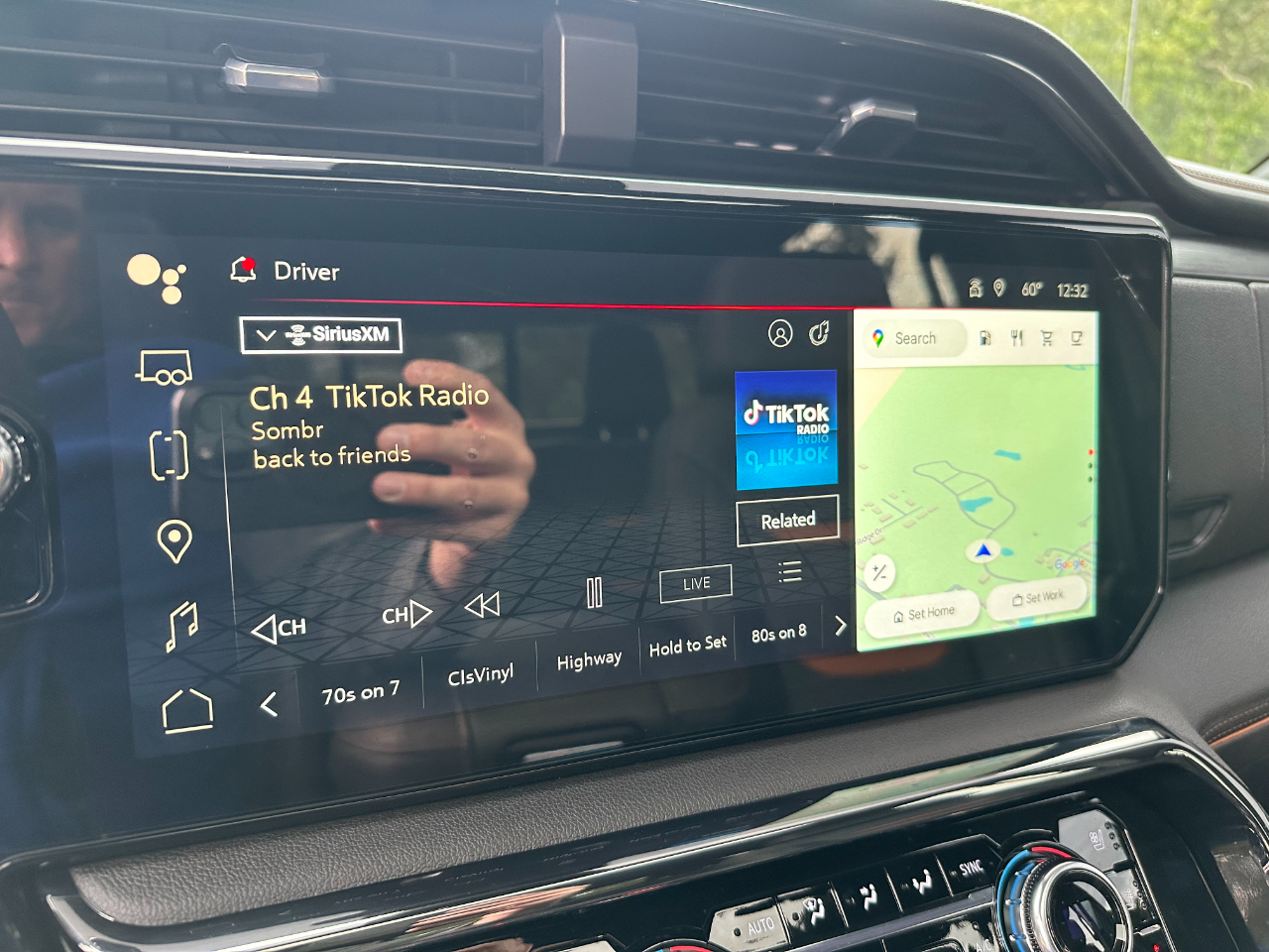 GMC Sierra 1500 4WD Crew Cab 147" AT4 2023 GMC Sierra 1500 4WD Crew Cab 147" AT4 2023