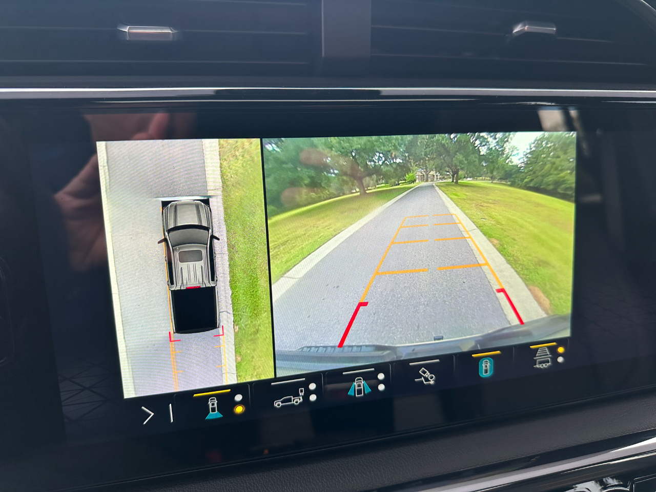 GMC Sierra 1500 4WD Crew Cab 147" AT4 2023 GMC Sierra 1500 4WD Crew Cab 147" AT4 2023