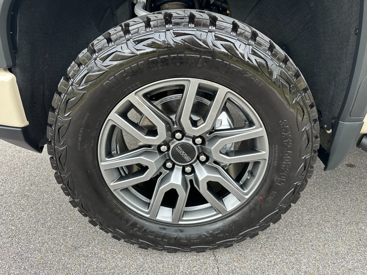 GMC Sierra 1500 4WD Crew Cab 147" AT4 2023 GMC Sierra 1500 4WD Crew Cab 147" AT4 2023