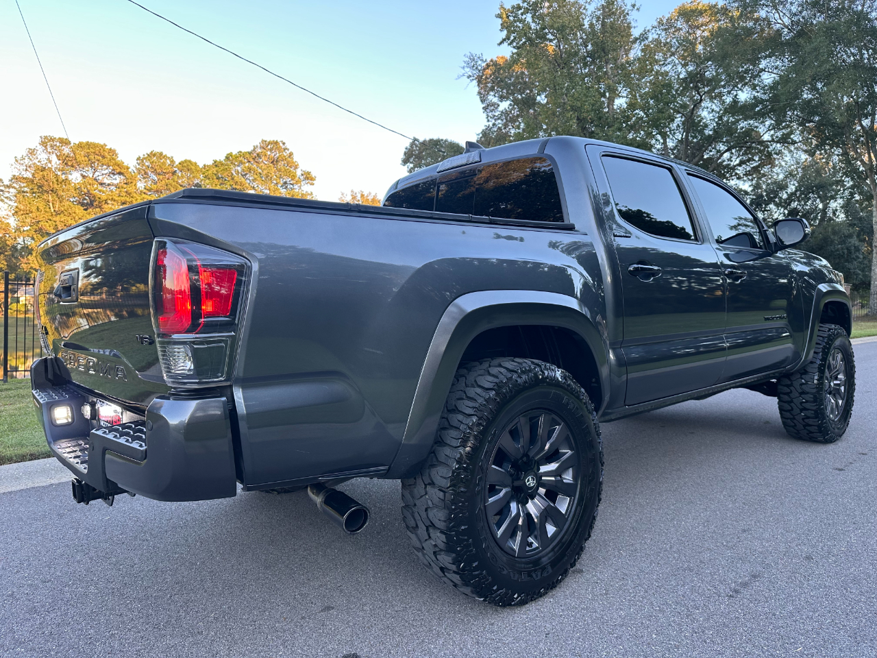 Toyota Tacoma 4WD Limited Double Cab 5' Bed V6 AT (Natl) 2023 Toyota Tacoma 4WD Limited Double Cab 5' Bed V6 AT (Natl) 2023