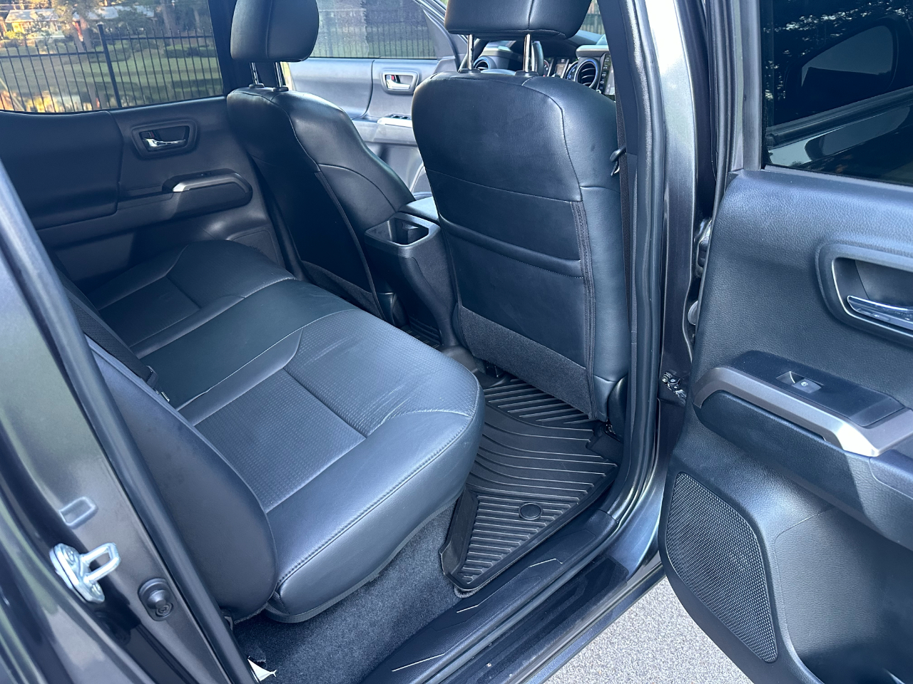 Toyota Tacoma 4WD Limited Double Cab 5' Bed V6 AT (Natl) 2023 Toyota Tacoma 4WD Limited Double Cab 5' Bed V6 AT (Natl) 2023