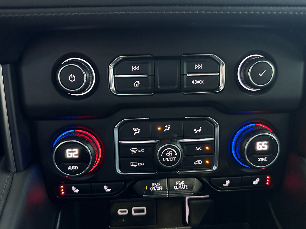 Chevrolet Tahoe 2WD 4dr LT 2021 Chevrolet Tahoe 2WD 4dr LT 2021