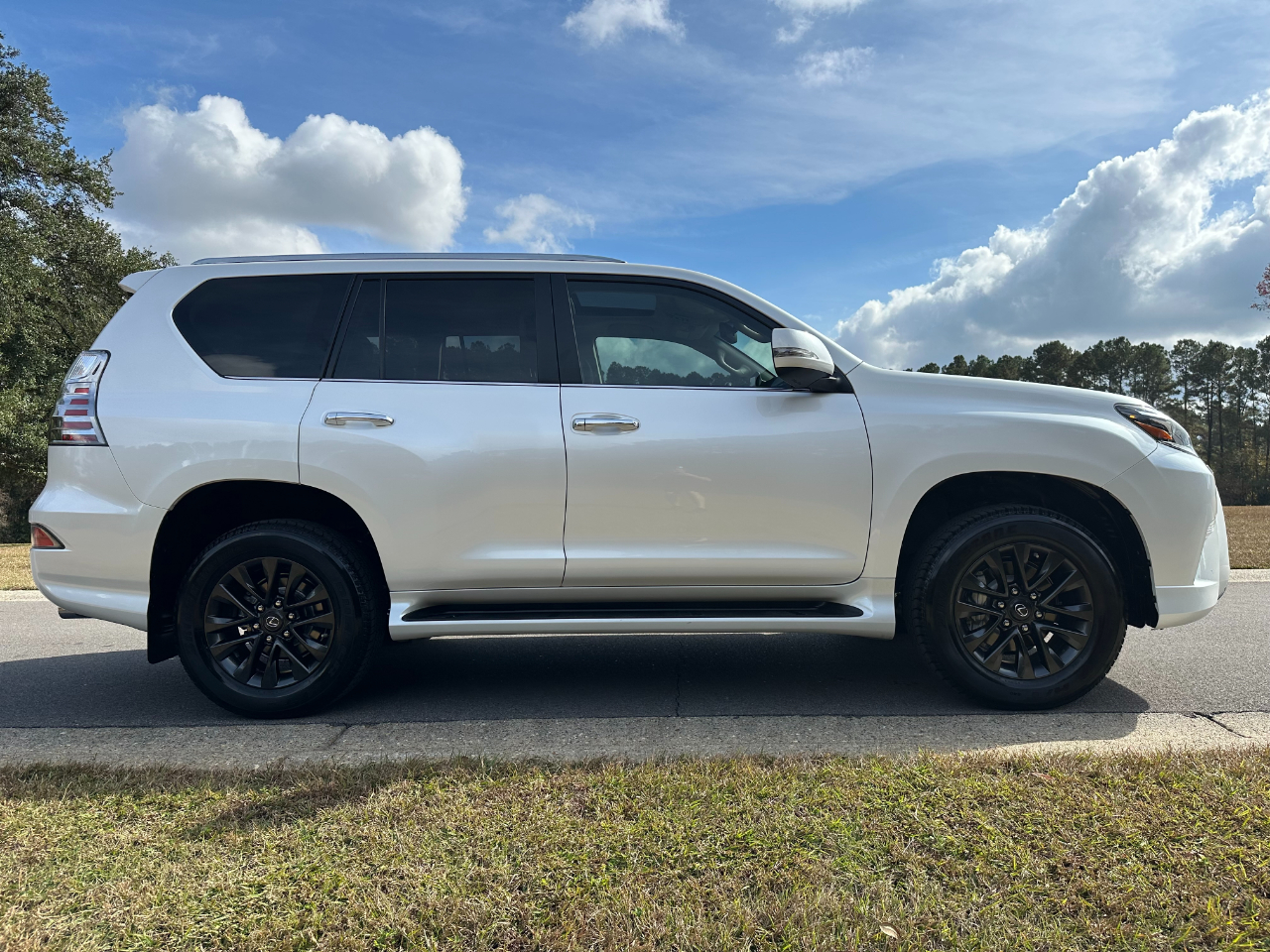 2023 Lexus GX 460 Premium photo 4