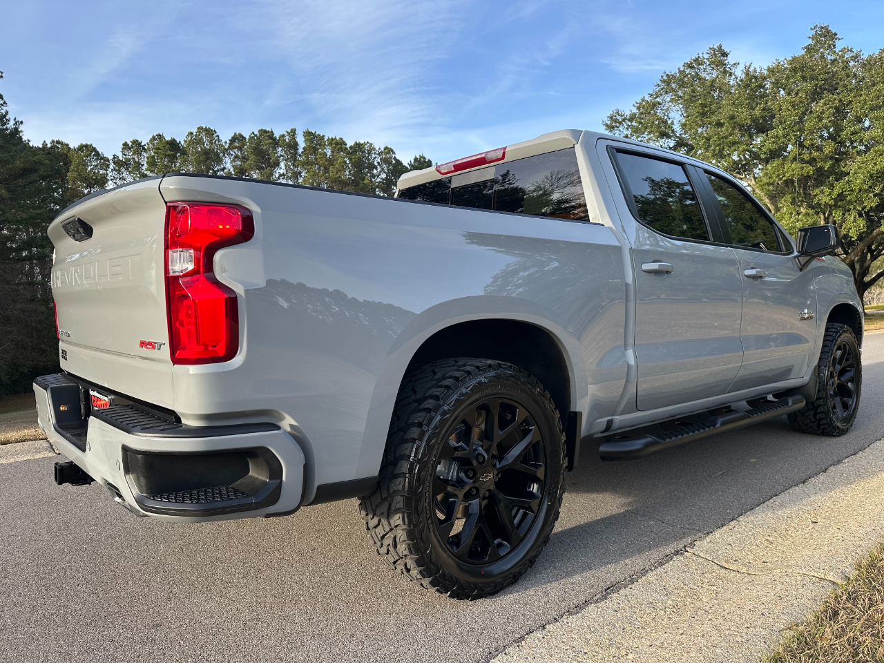 Chevrolet Silverado 1500 4WD Crew Cab 147" RST 2024