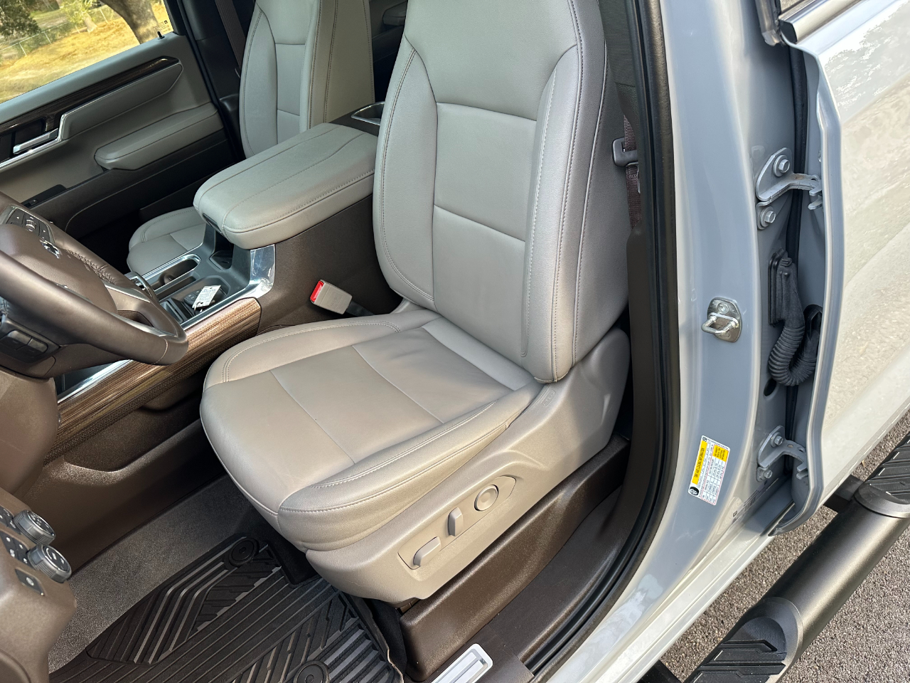 Chevrolet Silverado 1500 4WD Crew Cab 147" RST 2024