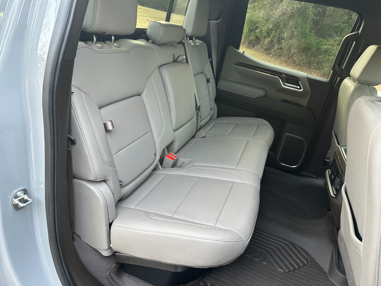 Chevrolet Silverado 1500 4WD Crew Cab 147" RST 2024