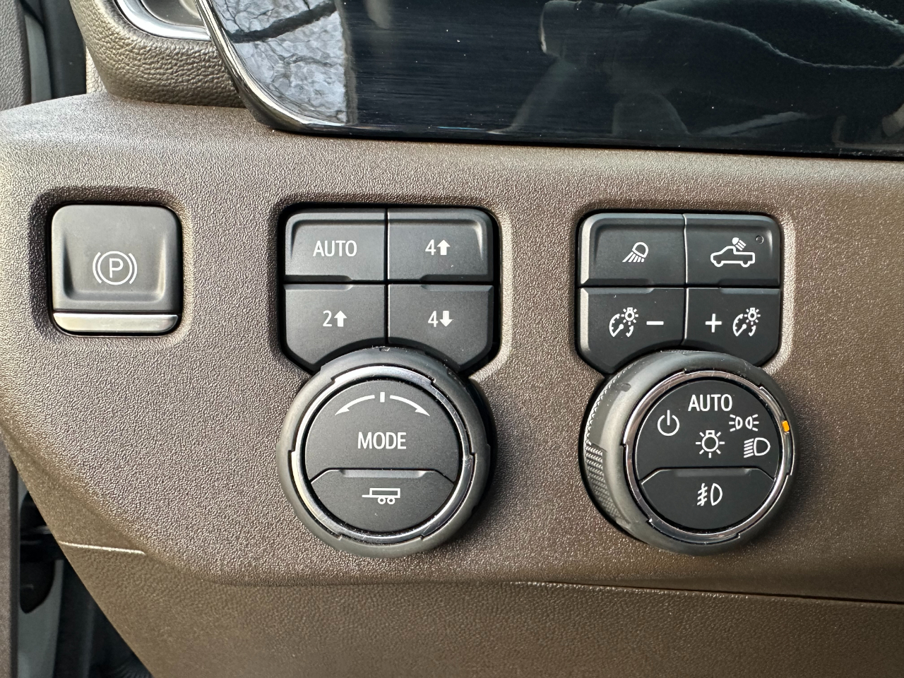 Chevrolet Silverado 1500 4WD Crew Cab 147" RST 2024