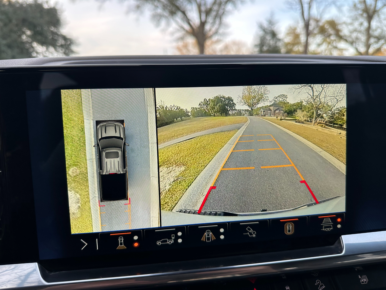 Chevrolet Silverado 1500 4WD Crew Cab 147" RST 2024