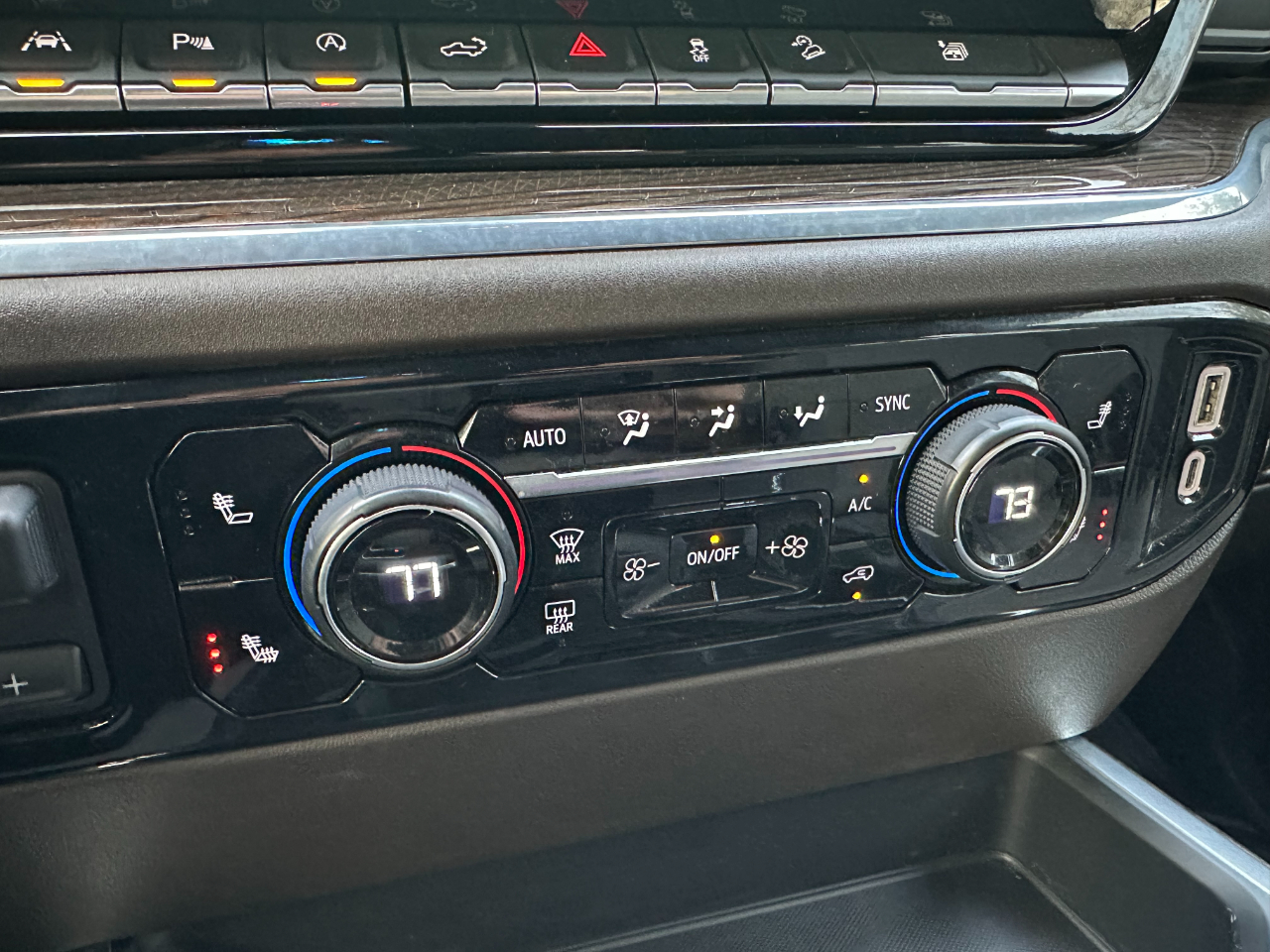 Chevrolet Silverado 1500 4WD Crew Cab 147" RST 2024