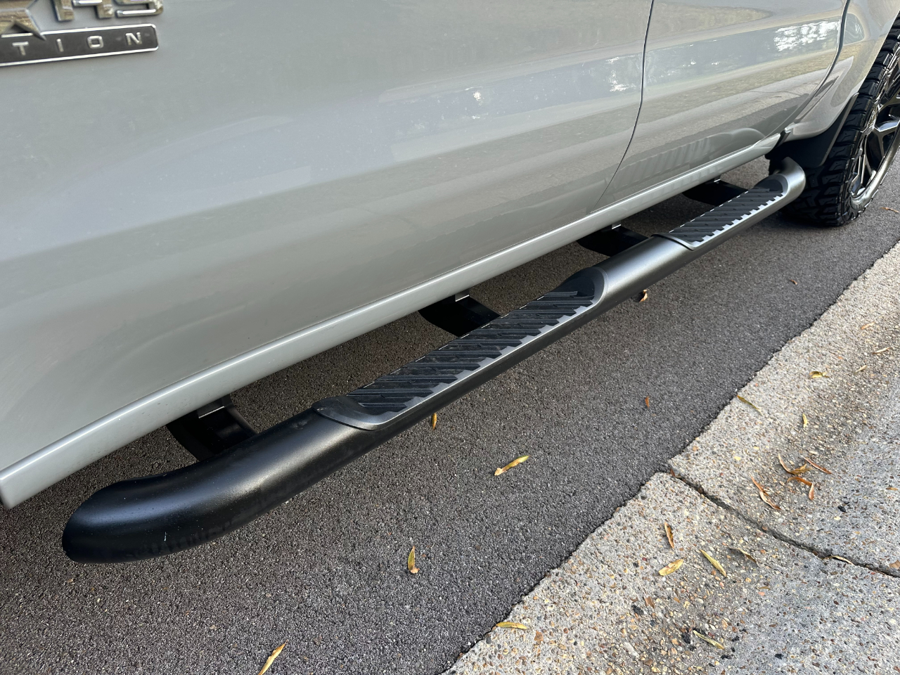 Chevrolet Silverado 1500 4WD Crew Cab 147" RST 2024