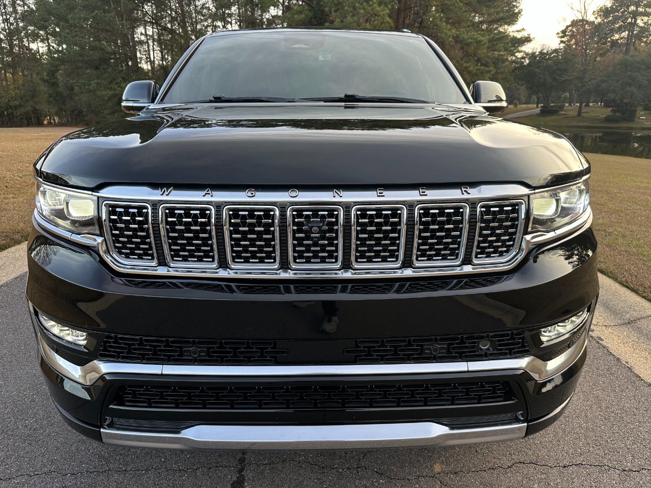 Jeep Grand Wagoneer Series III 4x4 2023