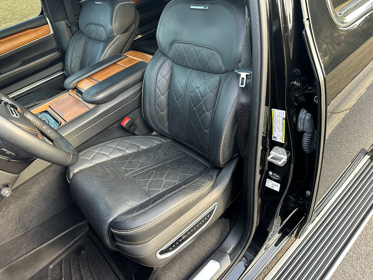 Jeep Grand Wagoneer Series III 4x4 2023