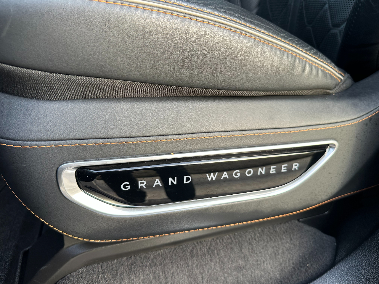 Jeep Grand Wagoneer Series III 4x4 2023