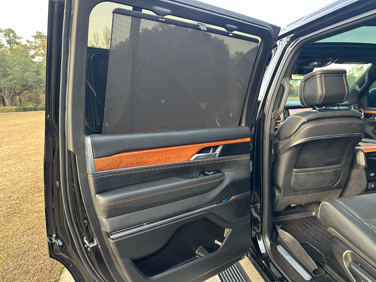 Jeep Grand Wagoneer Series III 4x4 2023