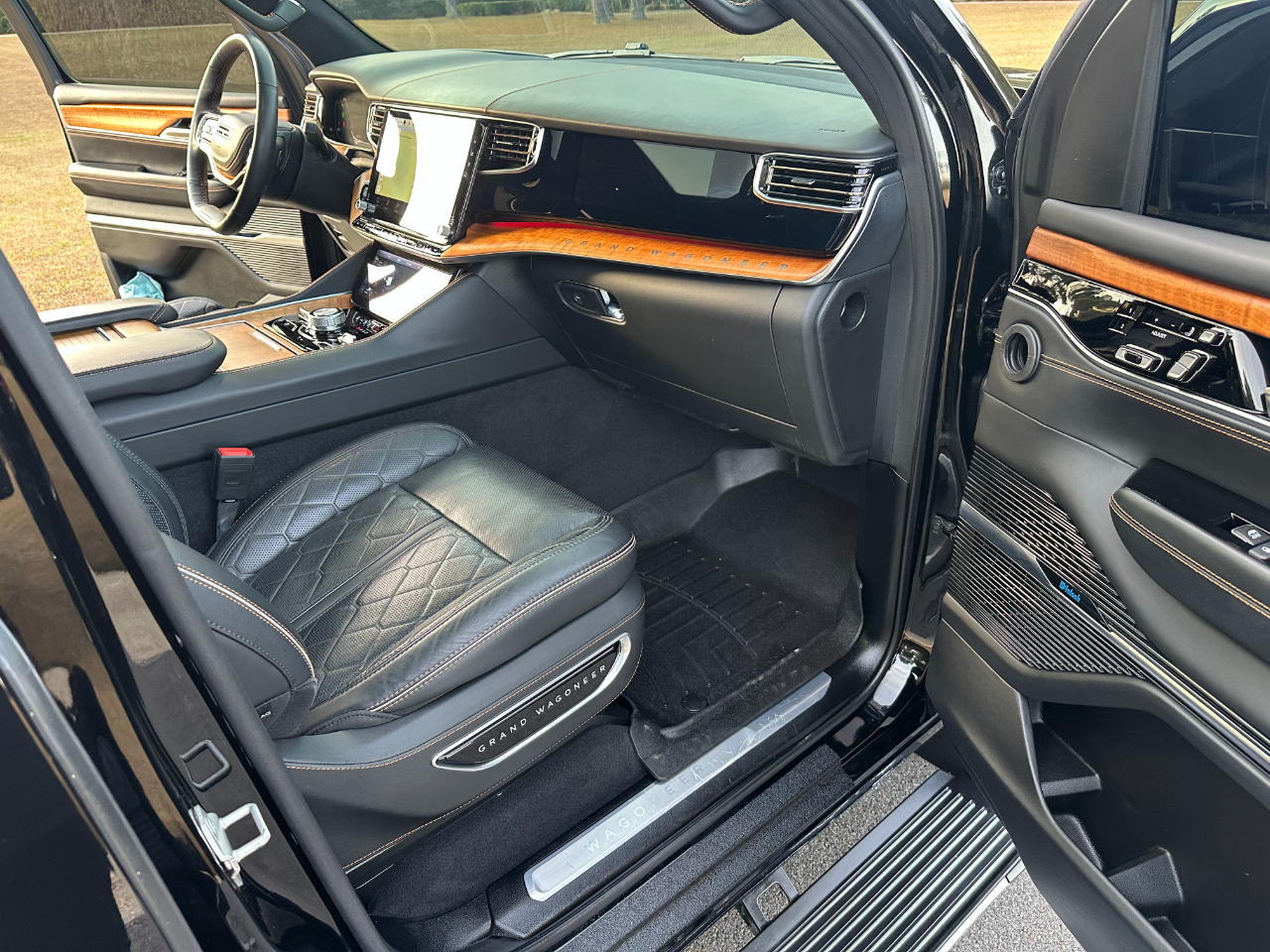 Jeep Grand Wagoneer Series III 4x4 2023