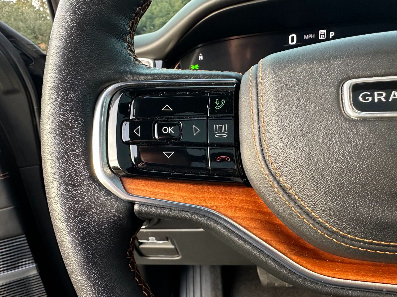 Jeep Grand Wagoneer Series III 4x4 2023