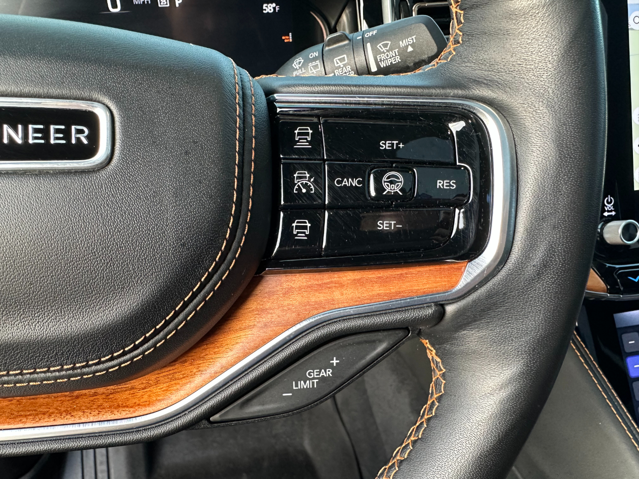 Jeep Grand Wagoneer Series III 4x4 2023