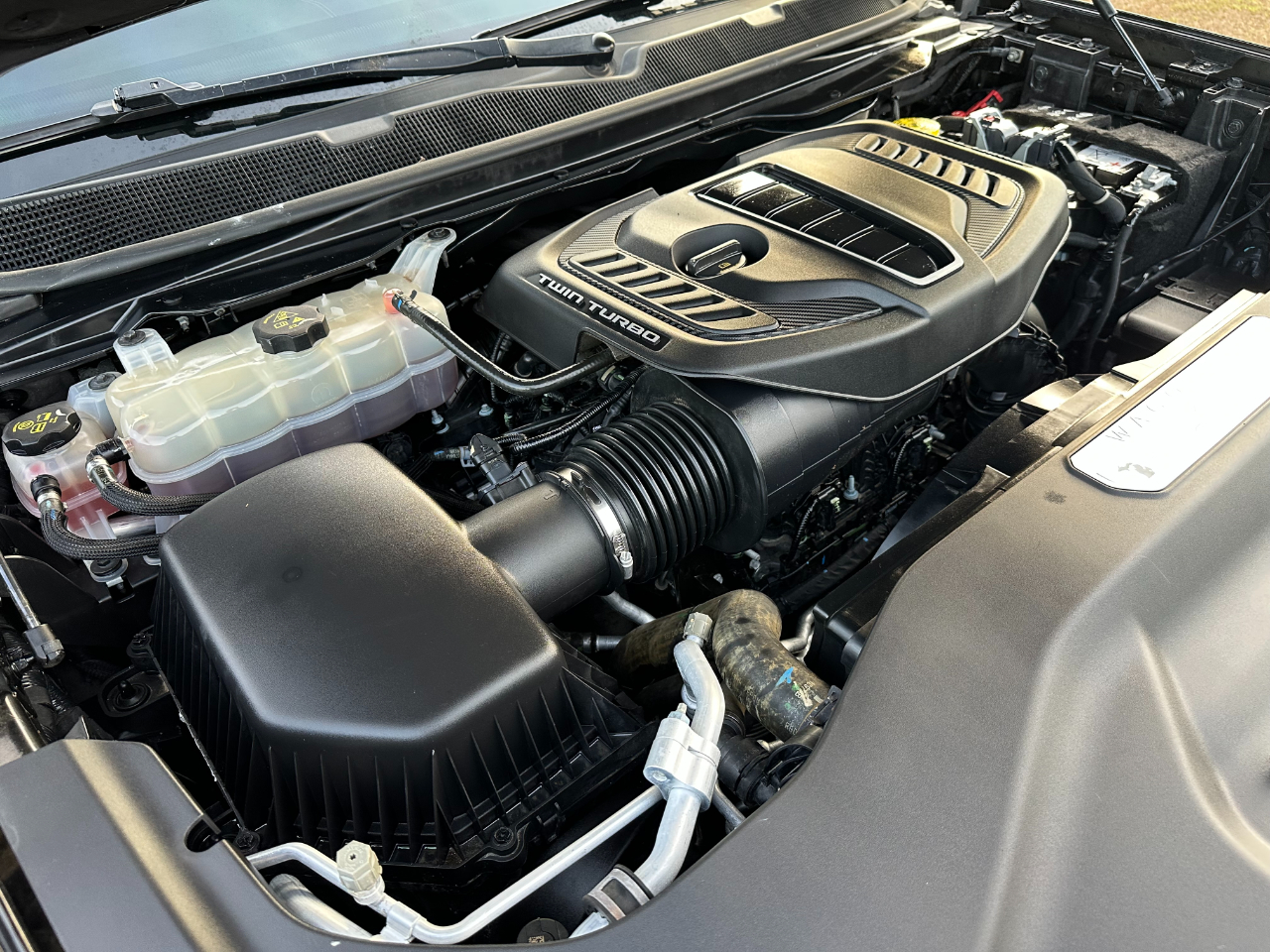 Jeep Grand Wagoneer Series III 4x4 2023