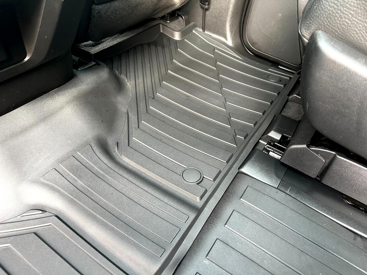 GMC Yukon 2WD 4dr Denali 2023