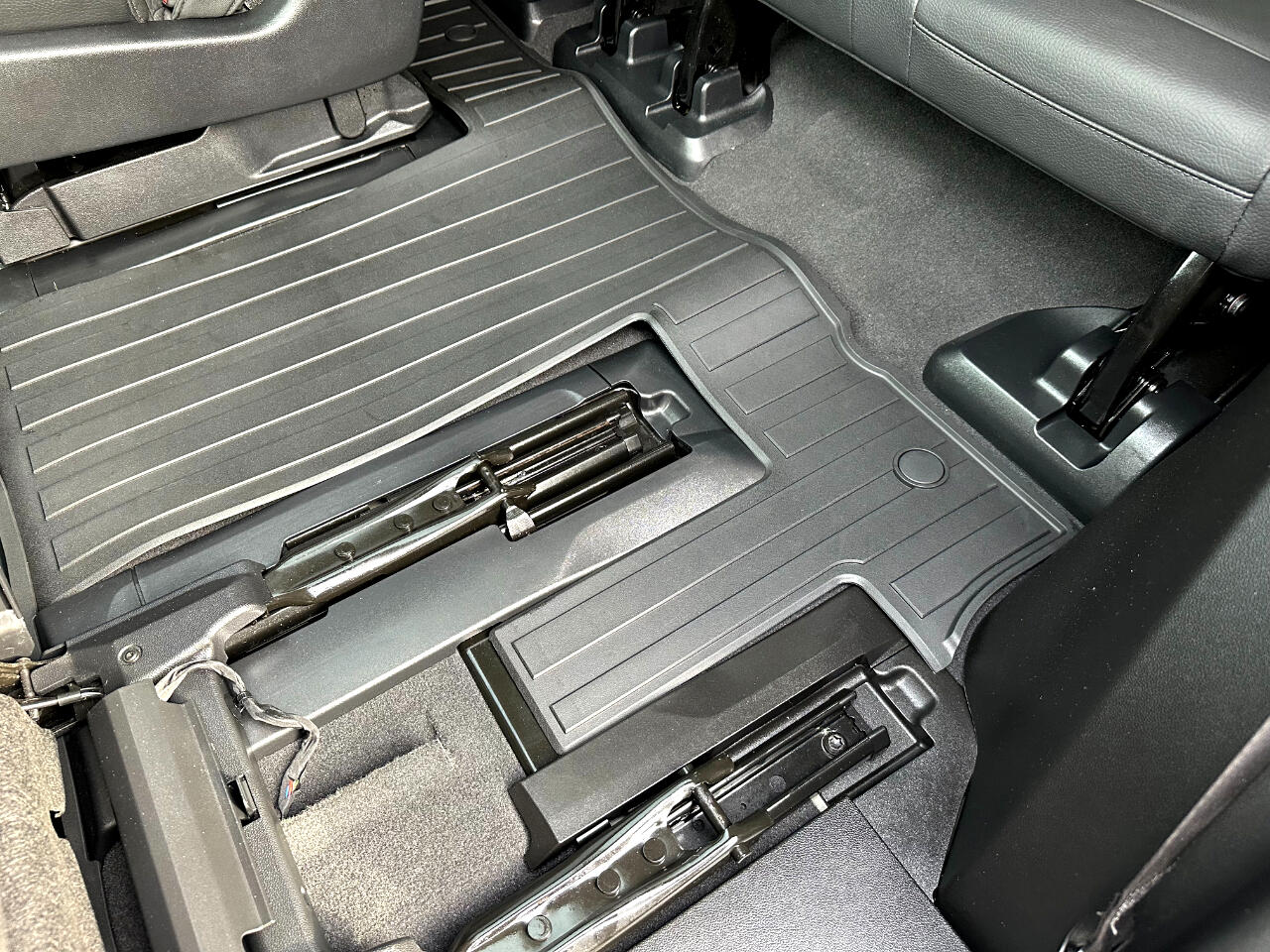 GMC Yukon 2WD 4dr Denali 2023