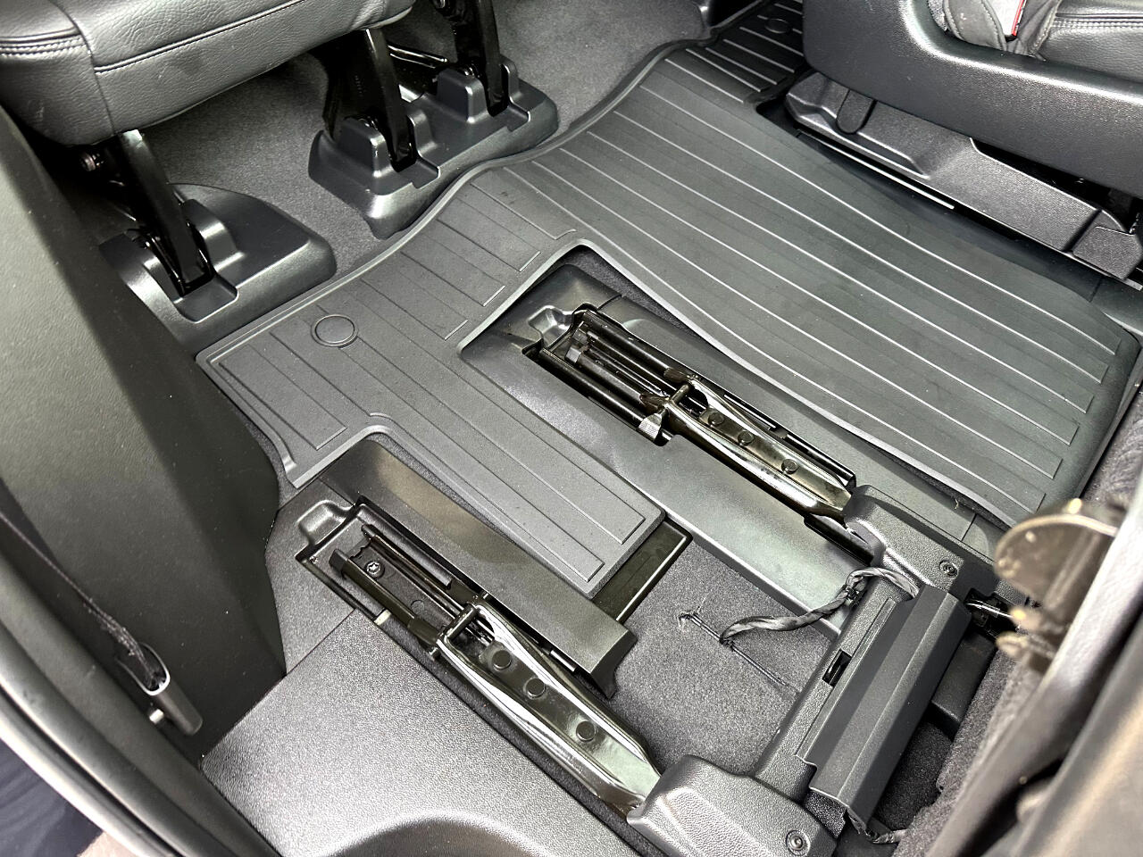 GMC Yukon 2WD 4dr Denali 2023