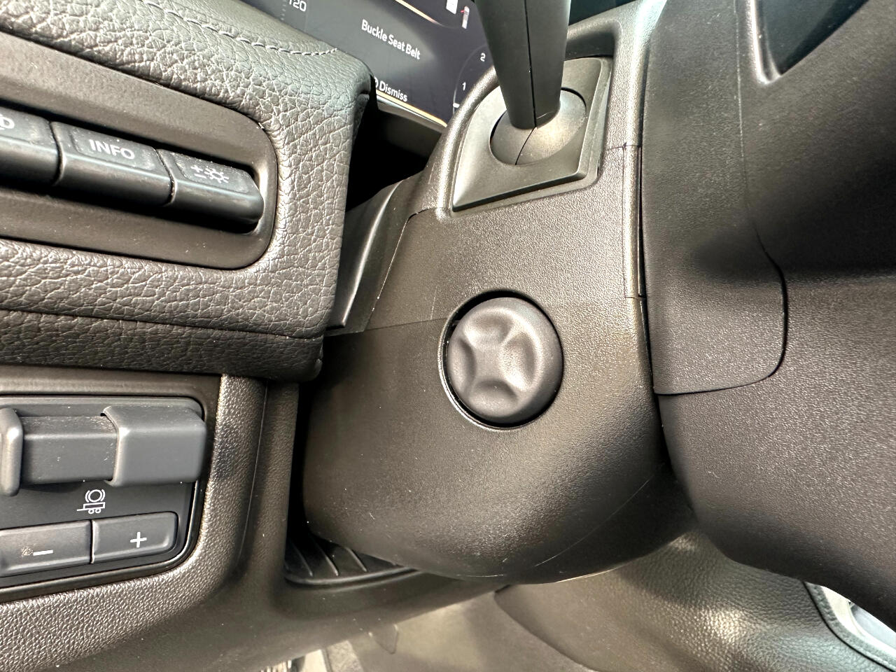 GMC Yukon 2WD 4dr Denali 2023