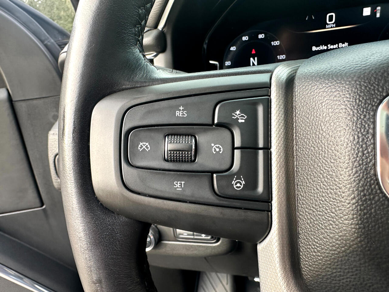 GMC Yukon 2WD 4dr Denali 2023