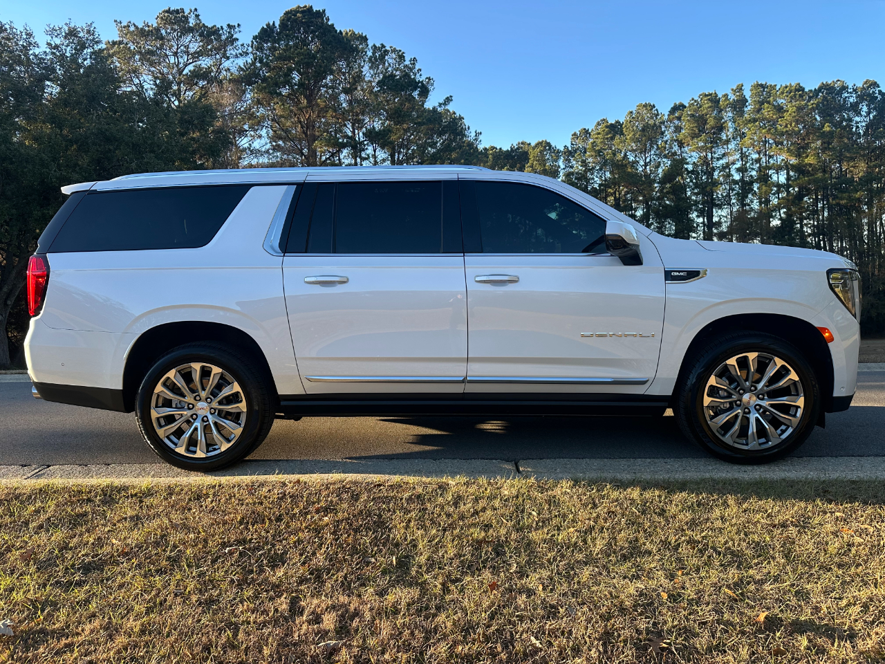 GMC Yukon XL 2WD 4dr Denali 2023