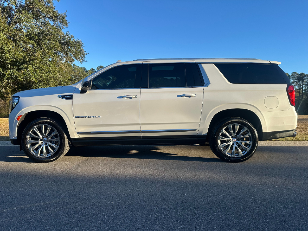 GMC Yukon XL 2WD 4dr Denali 2023