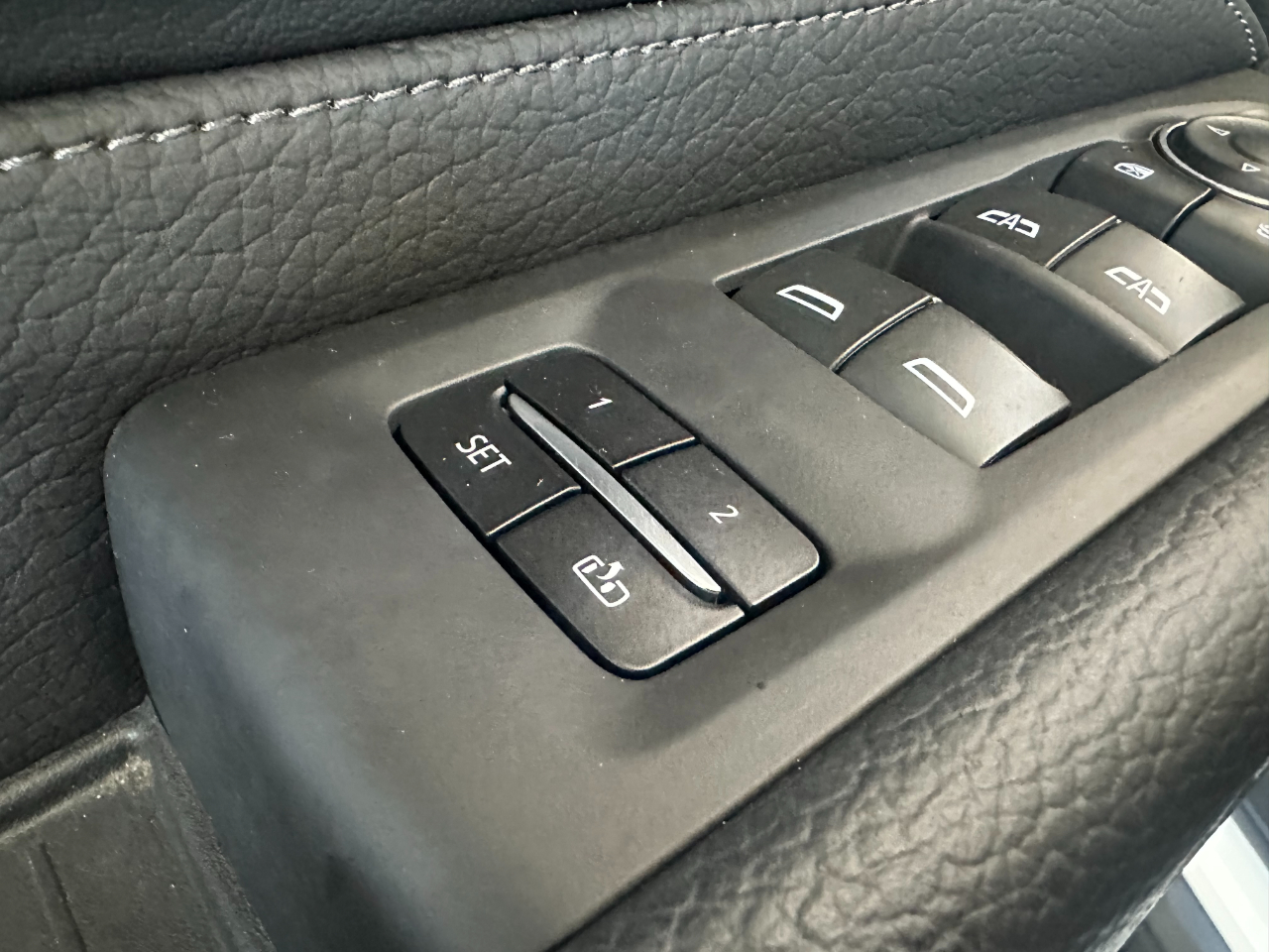 GMC Yukon XL 2WD 4dr Denali 2023