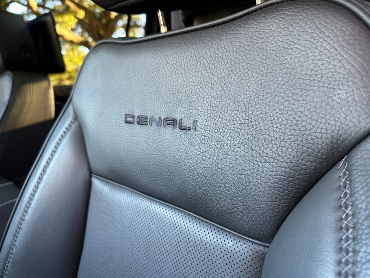 GMC Yukon XL 2WD 4dr Denali 2023