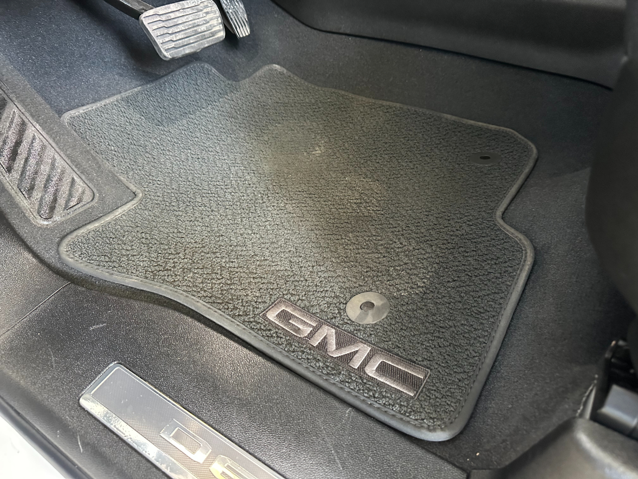 GMC Yukon XL 2WD 4dr Denali 2023