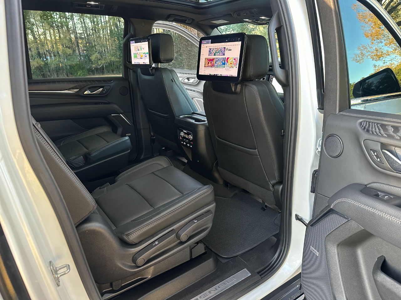 GMC Yukon XL 2WD 4dr Denali 2023