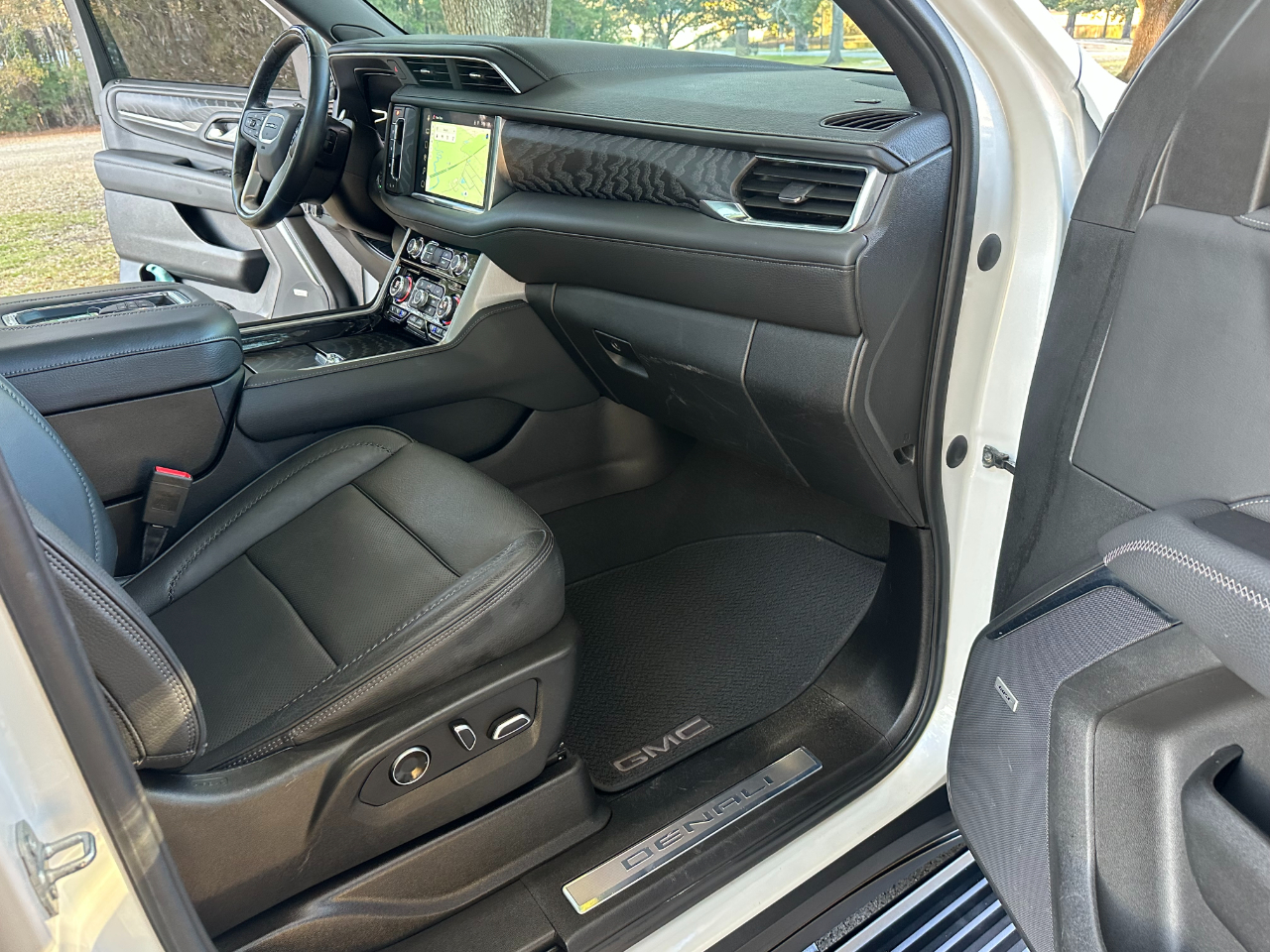 GMC Yukon XL 2WD 4dr Denali 2023