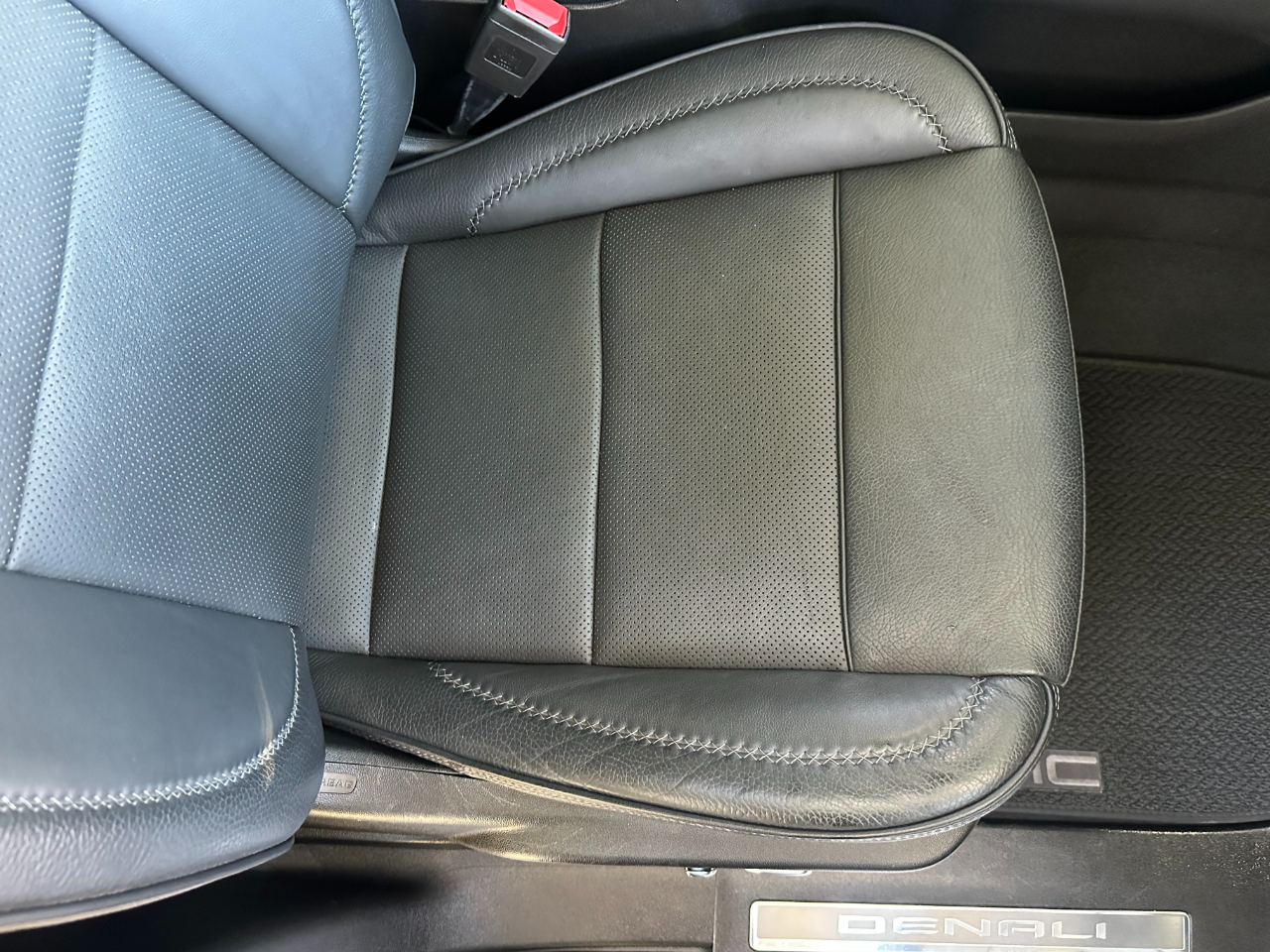 GMC Yukon XL 2WD 4dr Denali 2023