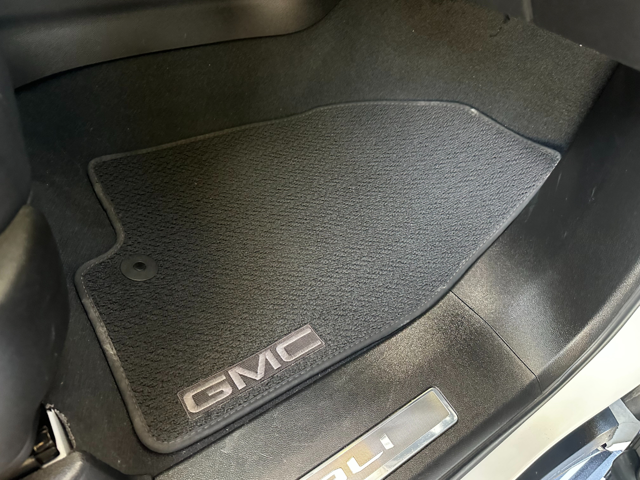 GMC Yukon XL 2WD 4dr Denali 2023