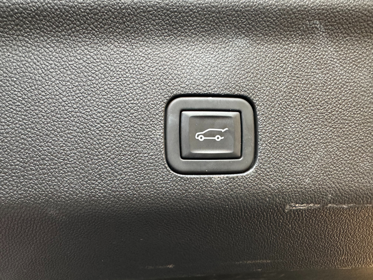 GMC Yukon XL 2WD 4dr Denali 2023