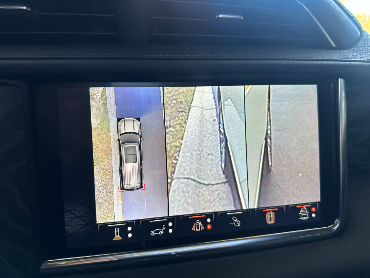 GMC Yukon XL 2WD 4dr Denali 2023