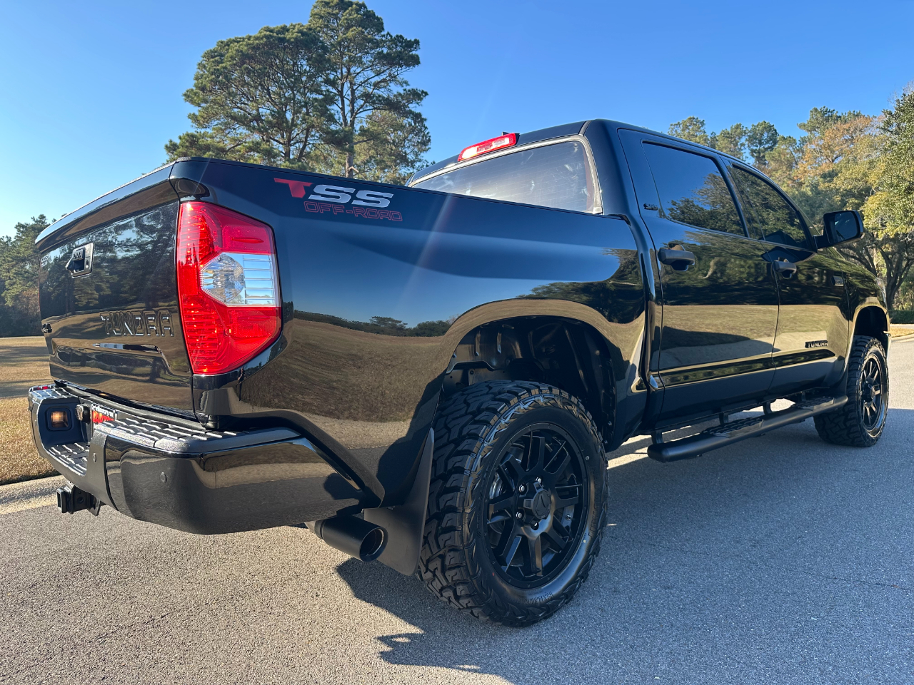Toyota Tundra 4WD SR5 CrewMax 5.5' Bed 5.7L (Natl) 2021