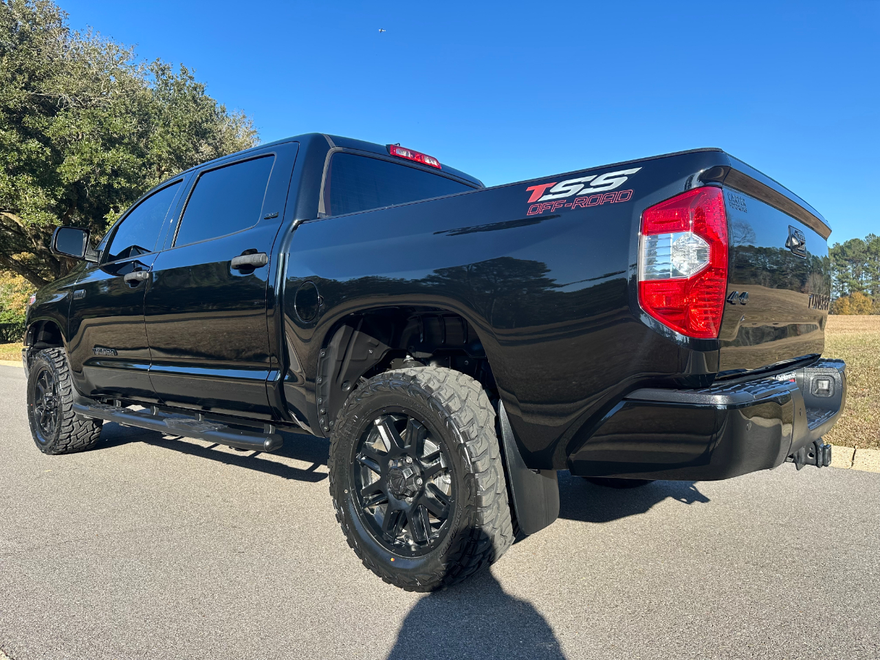 Toyota Tundra 4WD SR5 CrewMax 5.5' Bed 5.7L (Natl) 2021