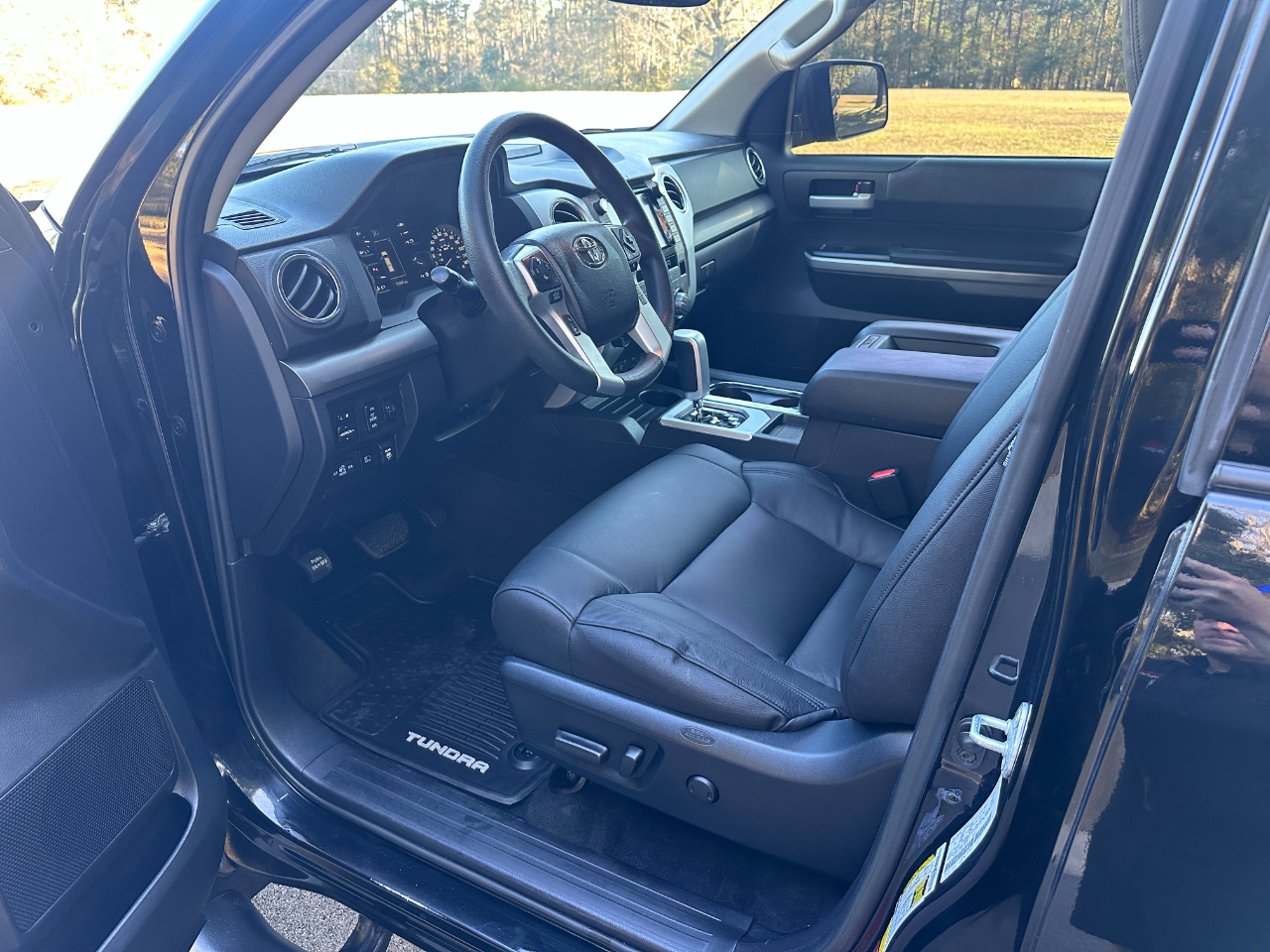 Toyota Tundra 4WD SR5 CrewMax 5.5' Bed 5.7L (Natl) 2021