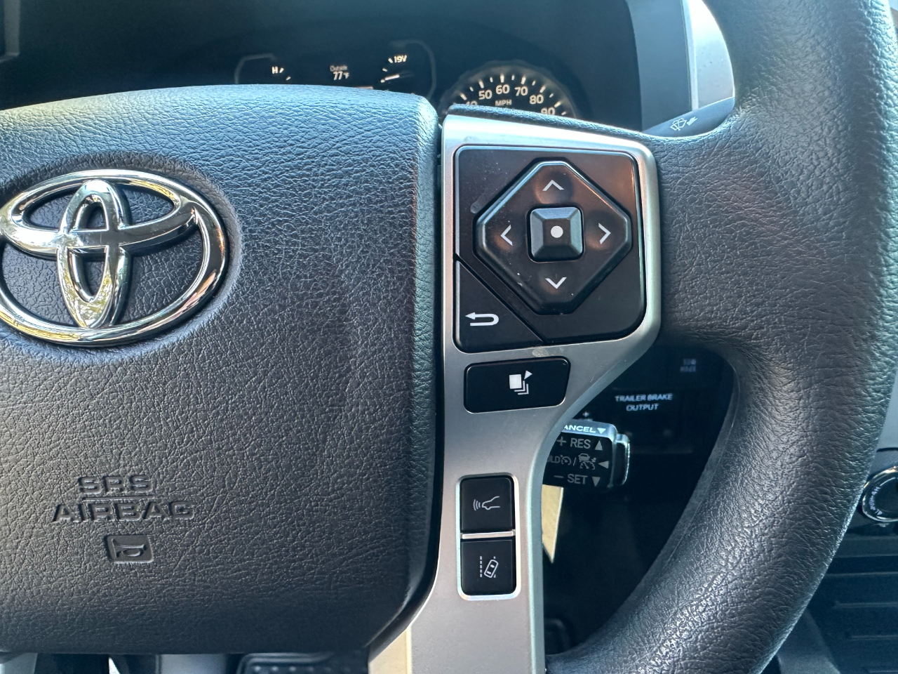 Toyota Tundra 4WD SR5 CrewMax 5.5' Bed 5.7L (Natl) 2021