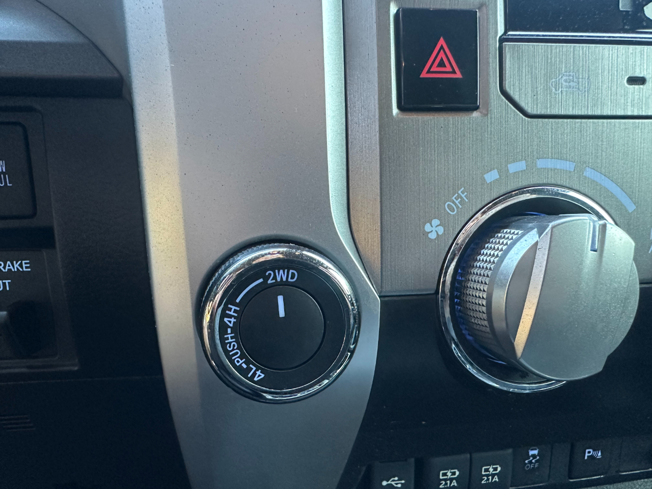 Toyota Tundra 4WD SR5 CrewMax 5.5' Bed 5.7L (Natl) 2021