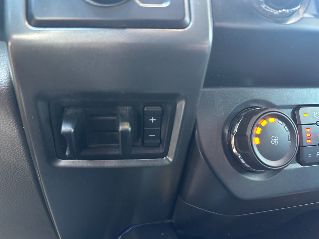 Ford Super Duty F-250 SRW XLT 4WD Crew Cab 6.75' Box 2022