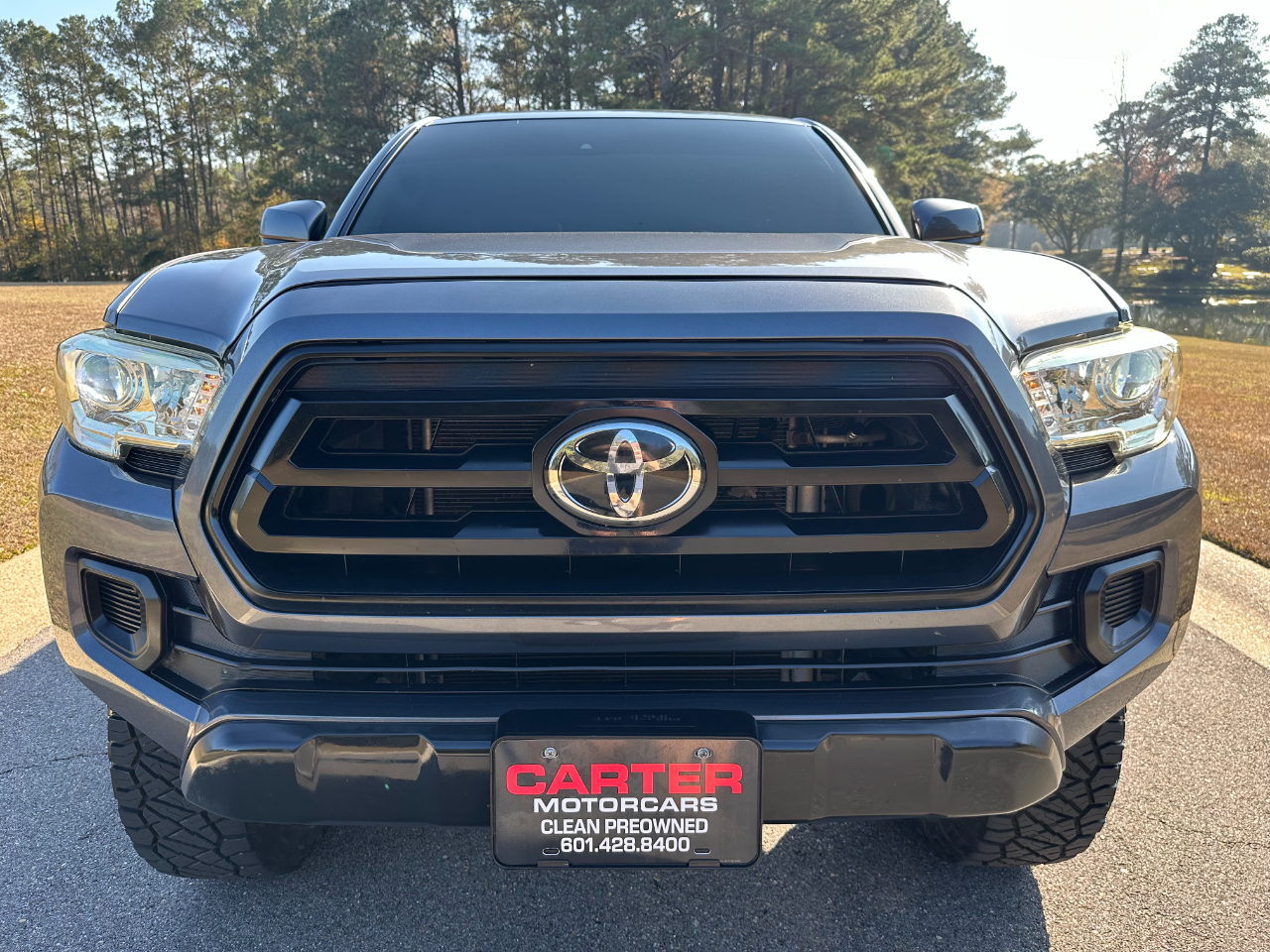 Toyota Tacoma 2WD SR5 Double Cab 5' Bed I4 AT (Natl) 2020