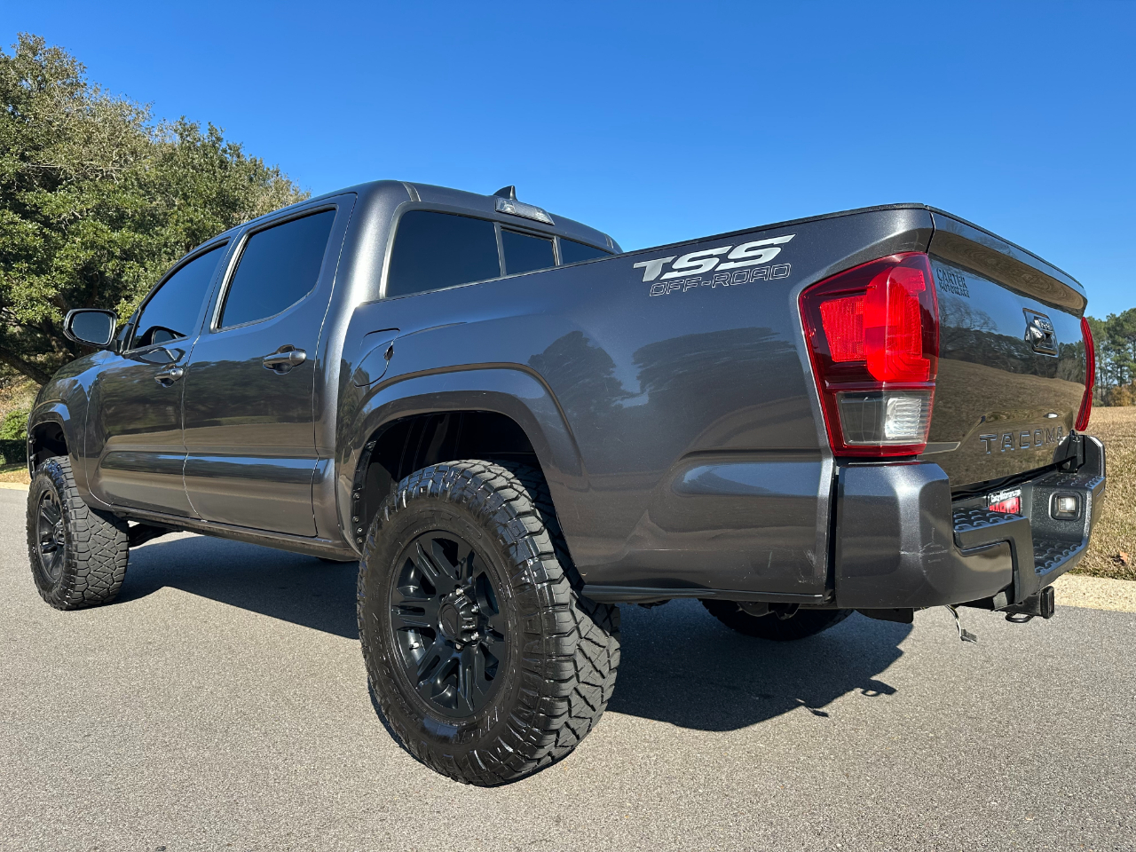 Toyota Tacoma 2WD SR5 Double Cab 5' Bed I4 AT (Natl) 2020